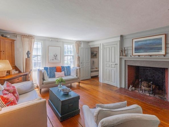 359 Western Ave, Gloucester MA 01930