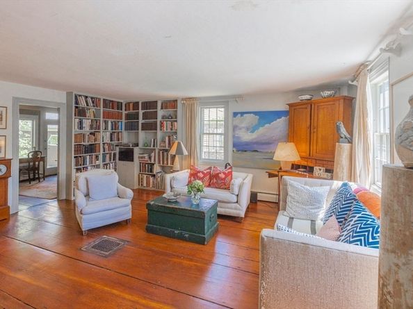 359 Western Ave, Gloucester MA 01930