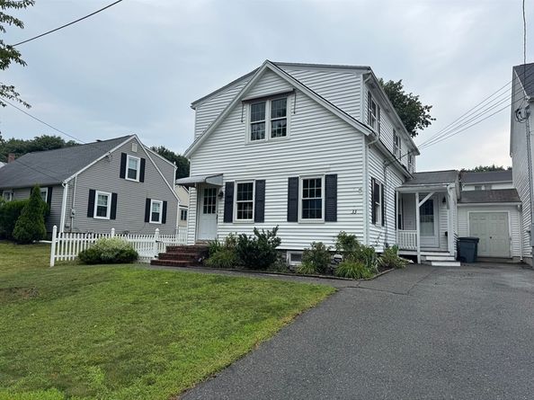 33 Upland St 33, North Andover MA 01845