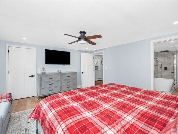 33 Upland St 33, North Andover MA 01845