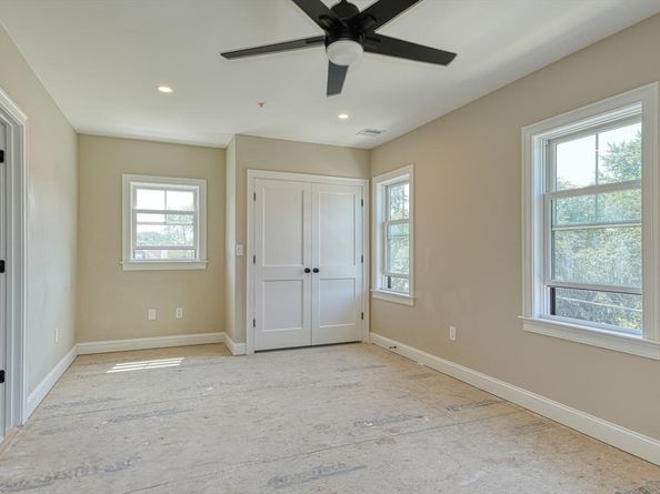 369 Grant 3, Framingham MA 01702