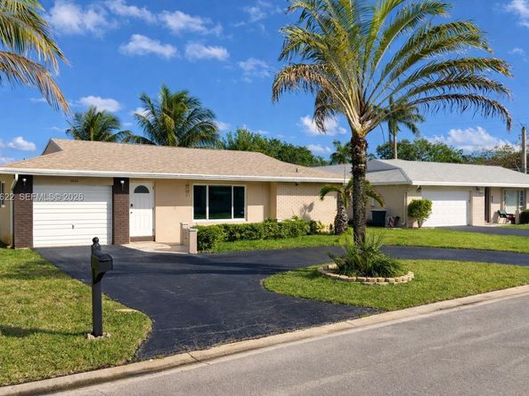 8102 NW 96th Ter, Tamarac FL 33321