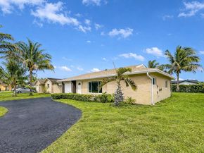 8102 NW 96th Ter, Tamarac FL 33321