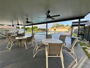 8102 NW 96th Ter, Tamarac FL 33321