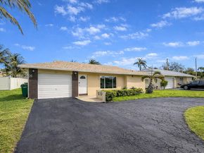 8102 NW 96th Ter, Tamarac FL 33321
