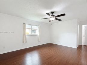 8102 NW 96th Ter, Tamarac FL 33321