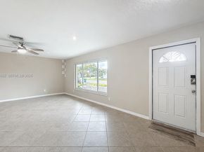 8102 NW 96th Ter, Tamarac FL 33321