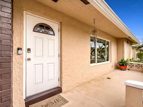 8102 NW 96th Ter, Tamarac FL 33321