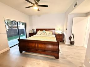 13044 SW 88th Ter N 105, Miami FL 33186