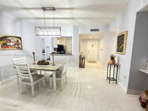 13044 SW 88th Ter N 105, Miami FL 33186