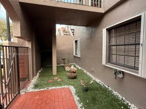 13044 SW 88th Ter N 105, Miami FL 33186