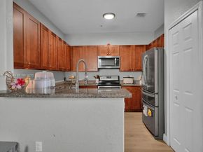 10022 NW 7th St 207, Miami FL 33172