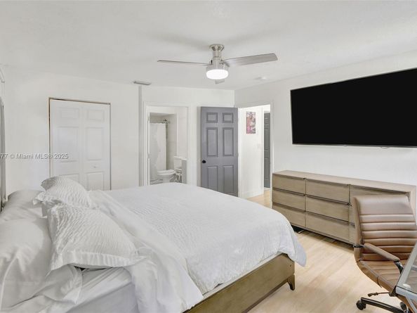 14537 SW 127th Ct, Miami FL 33186