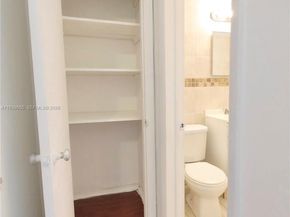 1565 SW 6th St, Miami FL 33135