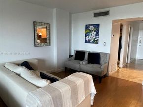 12500 NE 15th Ave 512, North Miami FL 33161