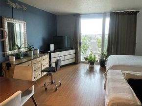 12500 NE 15th Ave 512, North Miami FL 33161