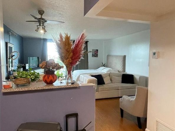 12500 NE 15th Ave 512, North Miami FL 33161