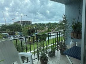 12500 NE 15th Ave 512, North Miami FL 33161