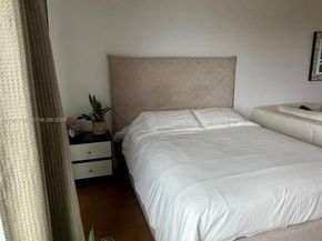 12500 NE 15th Ave 512, North Miami FL 33161