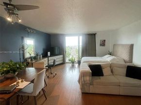 12500 NE 15th Ave 512, North Miami FL 33161