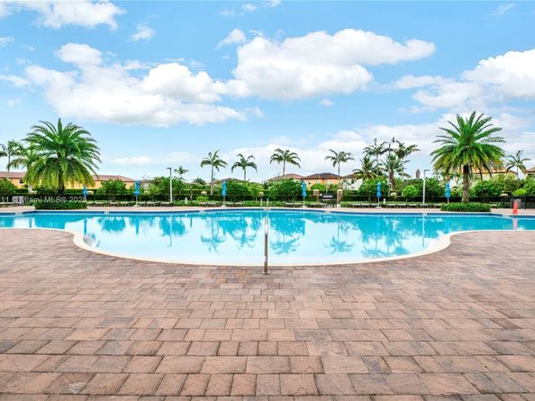 627 SE 34th Ave, Homestead FL 33033