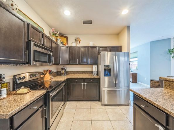 627 SE 34th Ave, Homestead FL 33033