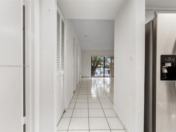 995 SW 84th Ave 223, Miami FL 33144