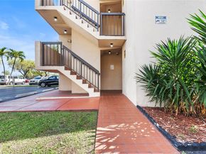 995 SW 84th Ave 223, Miami FL 33144