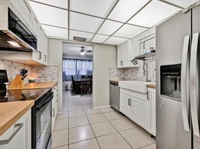 2700 S University Dr 3C, Davie FL 33328