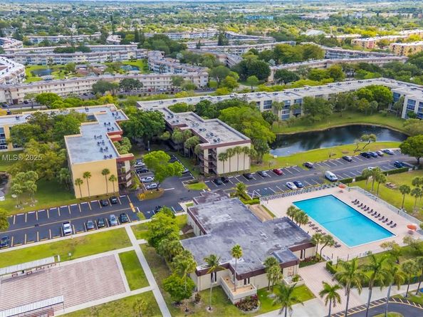 3321 NW 47th Ter 330, Lauderdale Lakes FL 33319