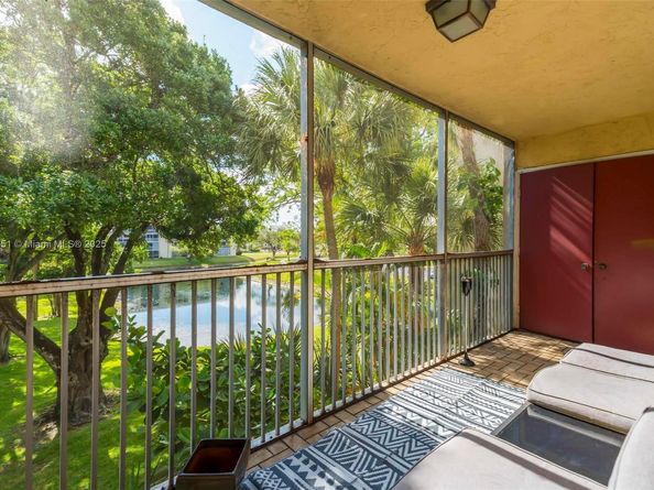 3321 NW 47th Ter 330, Lauderdale Lakes FL 33319