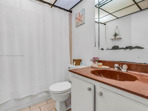 3321 NW 47th Ter 330, Lauderdale Lakes FL 33319