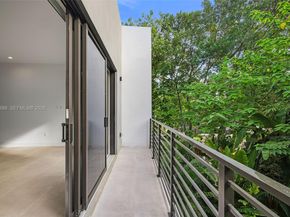 3063 Elizabeth St, Miami FL 33133