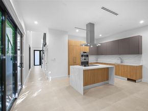 3063 Elizabeth St, Miami FL 33133