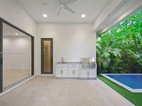 3063 Elizabeth St, Miami FL 33133