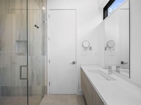 3063 Elizabeth St, Miami FL 33133