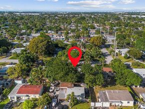 1464 NE 28th St, Pompano Beach FL 33064