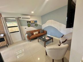 1464 NE 28th St, Pompano Beach FL 33064