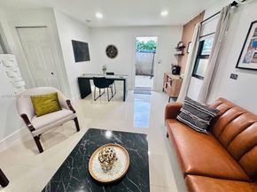 1464 NE 28th St, Pompano Beach FL 33064