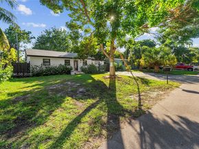 1464 NE 28th St, Pompano Beach FL 33064