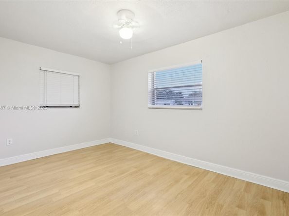 3851 NW 172nd Ter, Miami Gardens FL 33055