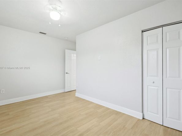 3851 NW 172nd Ter, Miami Gardens FL 33055