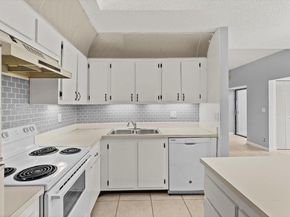 3502 Waterview Cir, Palm Springs FL 33461