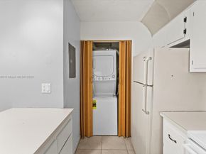 3502 Waterview Cir, Palm Springs FL 33461