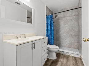 3502 Waterview Cir, Palm Springs FL 33461