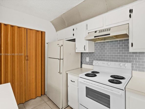 3502 Waterview Cir, Palm Springs FL 33461