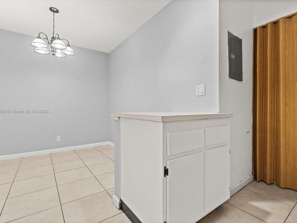 3502 Waterview Cir, Palm Springs FL 33461