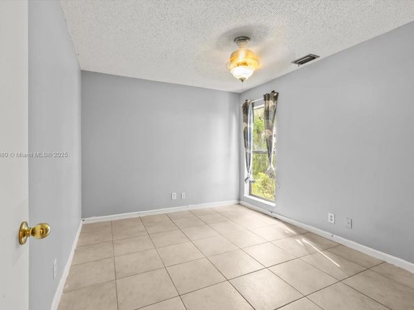 3502 Waterview Cir, Palm Springs FL 33461