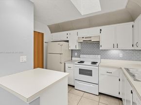 3502 Waterview Cir, Palm Springs FL 33461