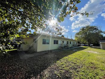 8321 NE Miami Ct
